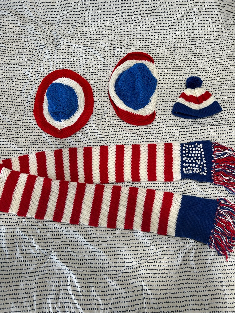Stanley Red White Blue Kids Knit Beanie & Scarf Set